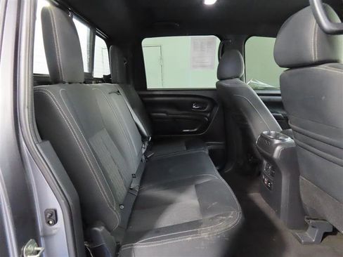 Used 2019 Nissan Titan SV w/ SV Convenience Package AWD/4WD image 35