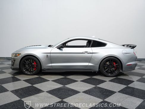 Used 2021 Ford Mustang Shelby GT500 w/ Technology Package image 7
