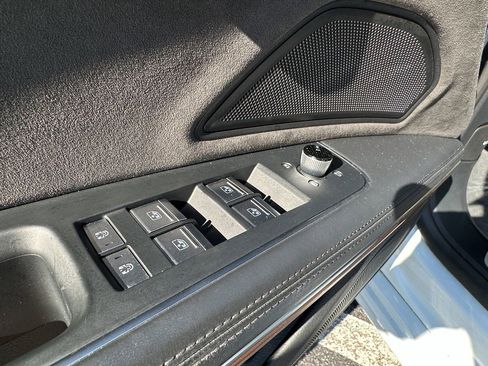 Used 2021 Audi A8 L 4.0T w/ Luxury Package image 22