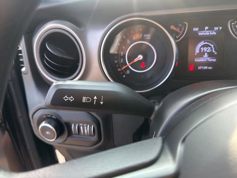 Certified 2022 Jeep Wrangler Unlimited Sport image 31