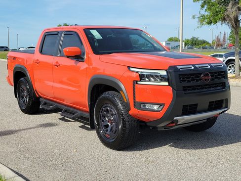 Certified 2025 Nissan Frontier PRO-4X w/ Pro Premium Package AWD/4WD image 3