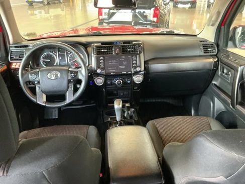 Used 2021 Toyota 4Runner TRD Off-Road AWD/4WD image 21