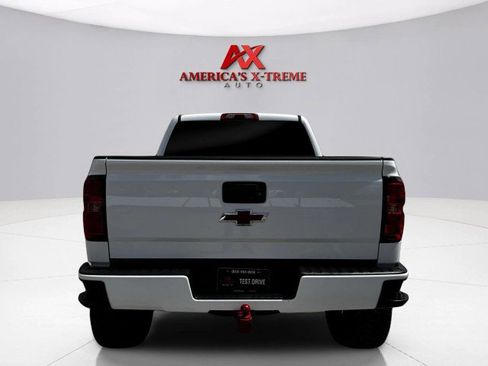 Used 2018 Chevrolet Silverado 1500 LT w/ Texas Edition image 4