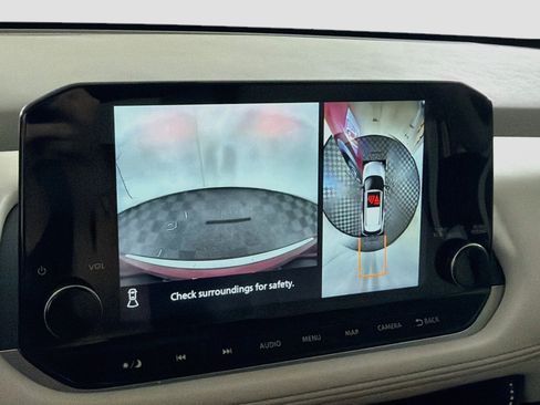 Used 2023 Nissan Rogue SL w/ SL Premium Package FWD image 23