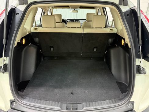 Used 2018 Honda CR-V LX image 17