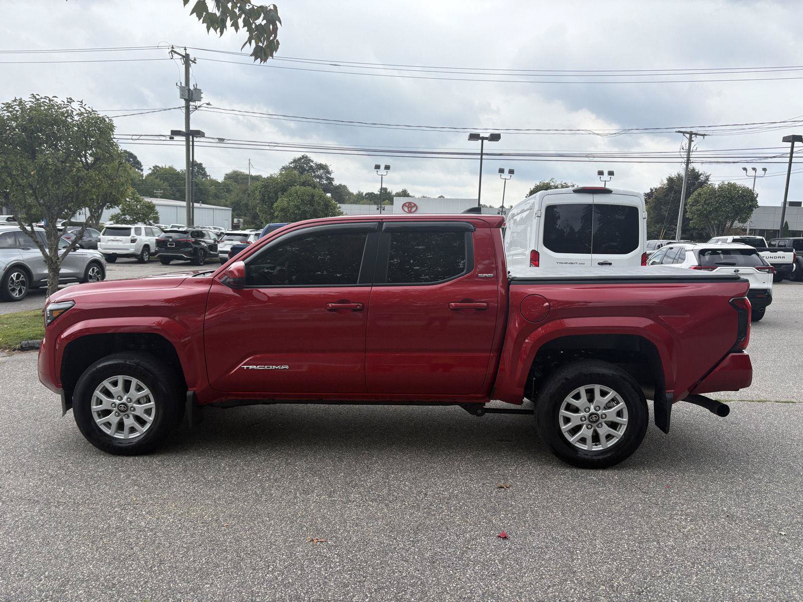 Used 2026 Toyota Tacoma SR5 AWD/4WD image 4