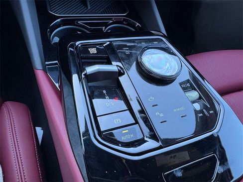 Certified 2026 BMW 530i xDrive w/ Premium Package image 15