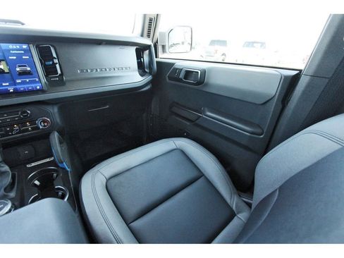 Used 2024 Ford Bronco Black Diamond AWD/4WD image 12