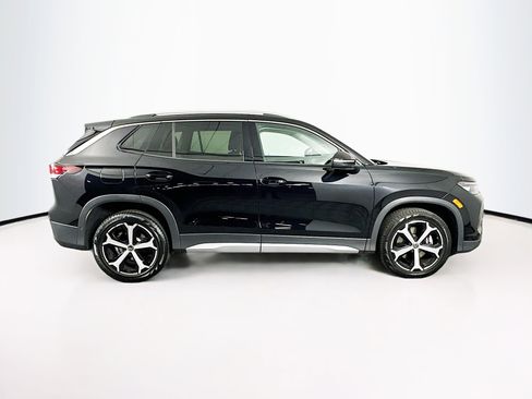 Used 2025 Volkswagen Tiguan SE image 10