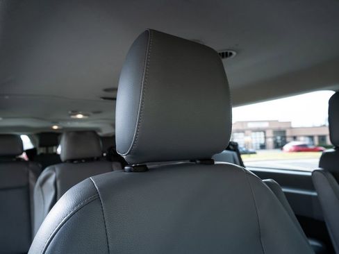 Used 2017 Ford Transit 350 XL image 15