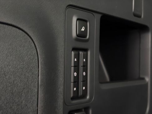 New 2026 Lincoln Navigator L Premier AWD/4WD image 11