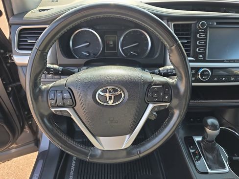 Used 2019 Toyota Highlander Limited Platinum image 20