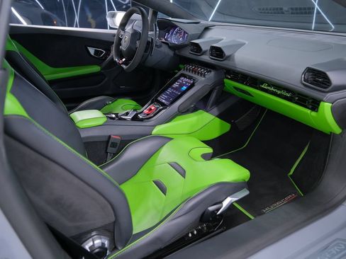 Used 2023 Lamborghini Huracan EVO RWD image 29