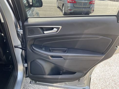Used 2022 Ford Edge Titanium AWD/4WD image 21