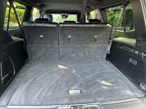 Used 2024 Jeep Wagoneer L Series II image 35