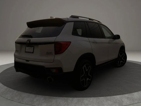 Used 2022 Honda Passport Elite image 7