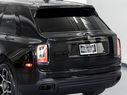 Used 2024 Rolls-Royce Cullinan Black Badge w/ Driver's Package AWD/4WD image 17
