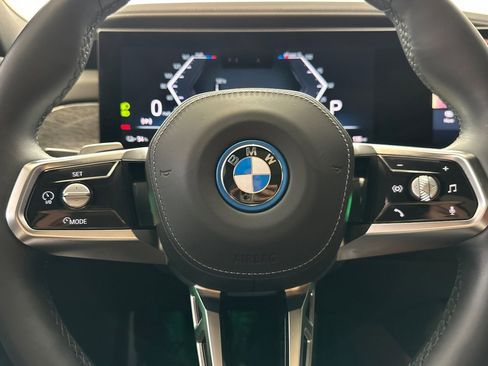 Certified 2024 BMW i7 xDrive60 AWD/4WD image 18