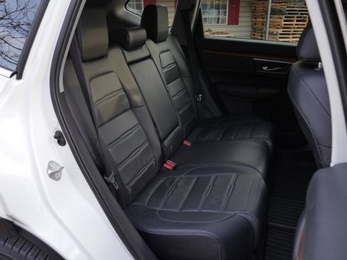 Used 2018 Honda CR-V Touring image 31