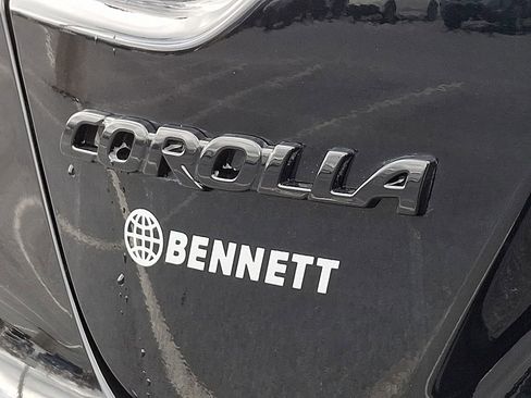 Certified 2025 Toyota Corolla LE image 28