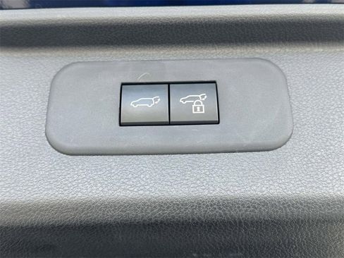 Used 2024 Toyota Grand Highlander Limited image 9