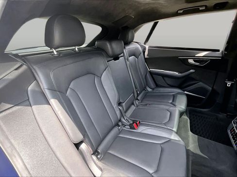 Used 2020 Audi Q8 Prestige AWD/4WD image 20