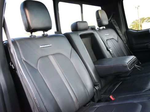 Used 2015 Ford F150 Platinum w/ Equipment Group 701A Luxury image 27