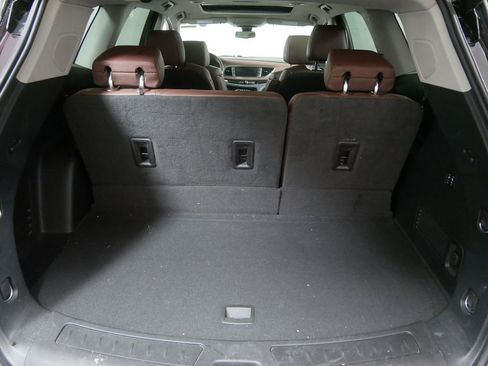 Used 2020 Buick Enclave Avenir w/ Avenir Technology Package image 5