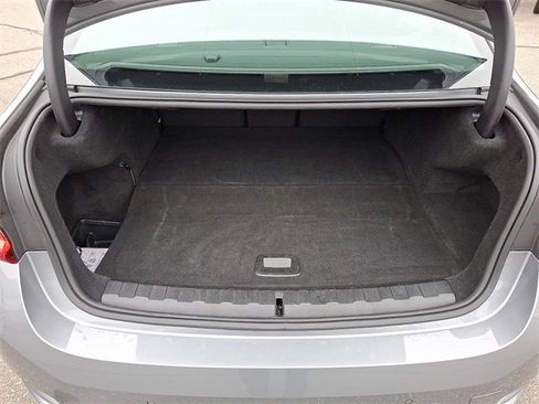 Used 2024 BMW 330e xDrive image 25