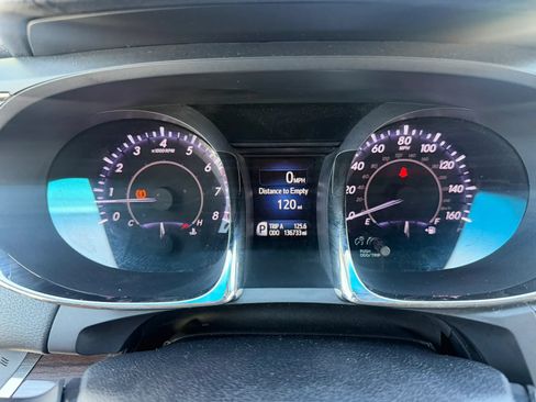 Used 2013 Toyota Avalon XLE Premium FWD image 21