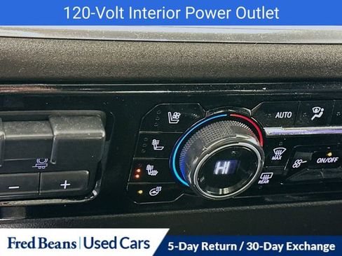 Used 2025 Chevrolet Silverado 1500 High Country image 23