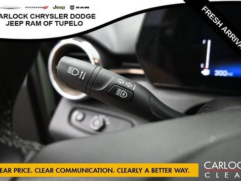 Used 2025 Chevrolet Trax ACTIV w/ Driver Confidence Package FWD image 21