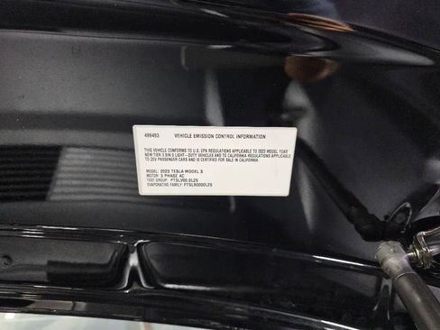Used 2023 Tesla Model S Standard Range image 18