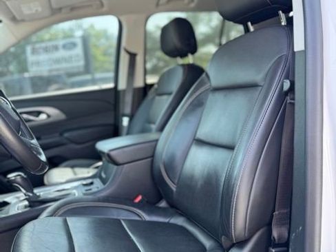 Used 2020 Chevrolet Traverse Premier FWD image 5