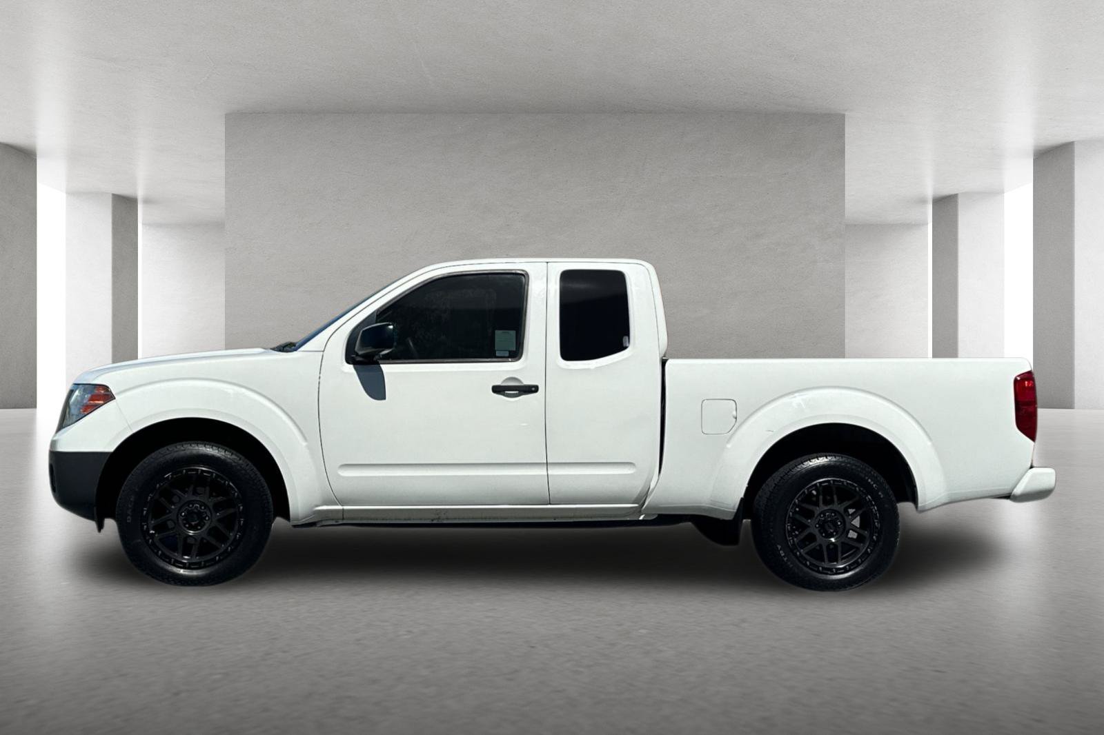 Used 2019 Nissan Frontier S RWD image 7