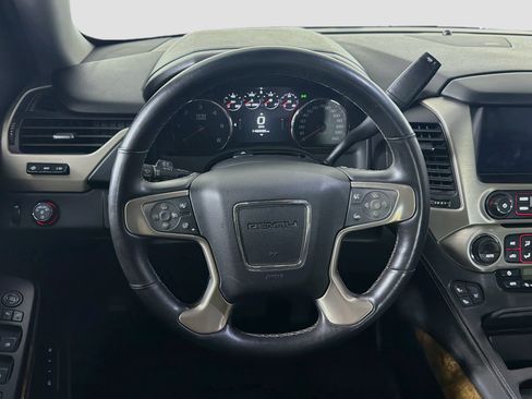 Used 2015 GMC Yukon Denali w/ Premium Package RWD image 17