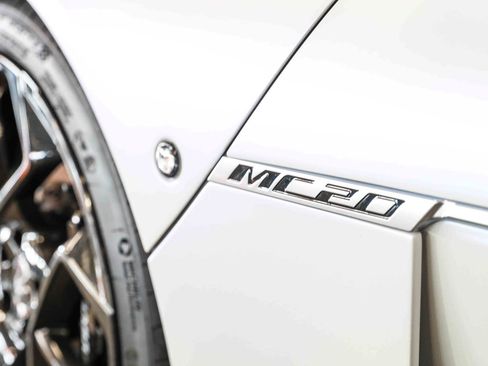 Used 2022 Maserati MC20 Coupe RWD image 33
