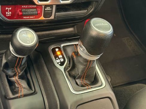 Used 2023 Jeep Gladiator Mojave w/ Cold Weather Group AWD/4WD image 22