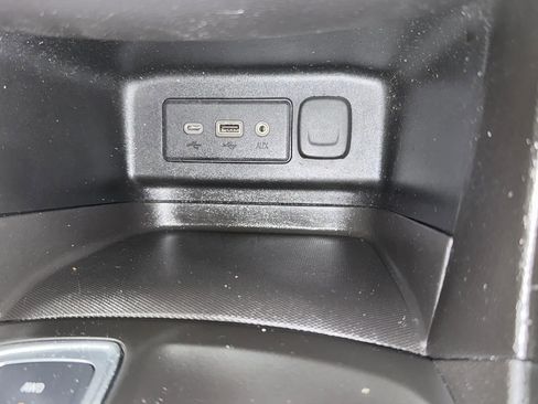 Used 2021 Chevrolet Equinox LT AWD/4WD image 19