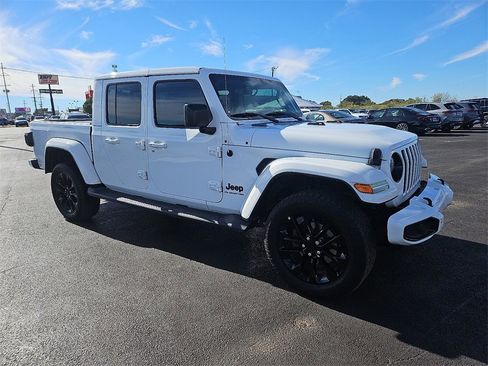Used 2021 Jeep Gladiator Overland image 10