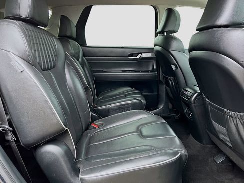 Used 2023 Hyundai Palisade Limited w/ Cargo Package image 29