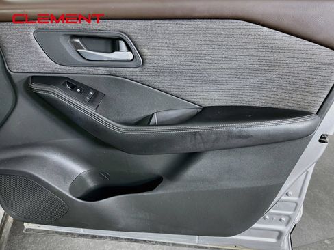 Used 2021 Nissan Rogue SV FWD image 34