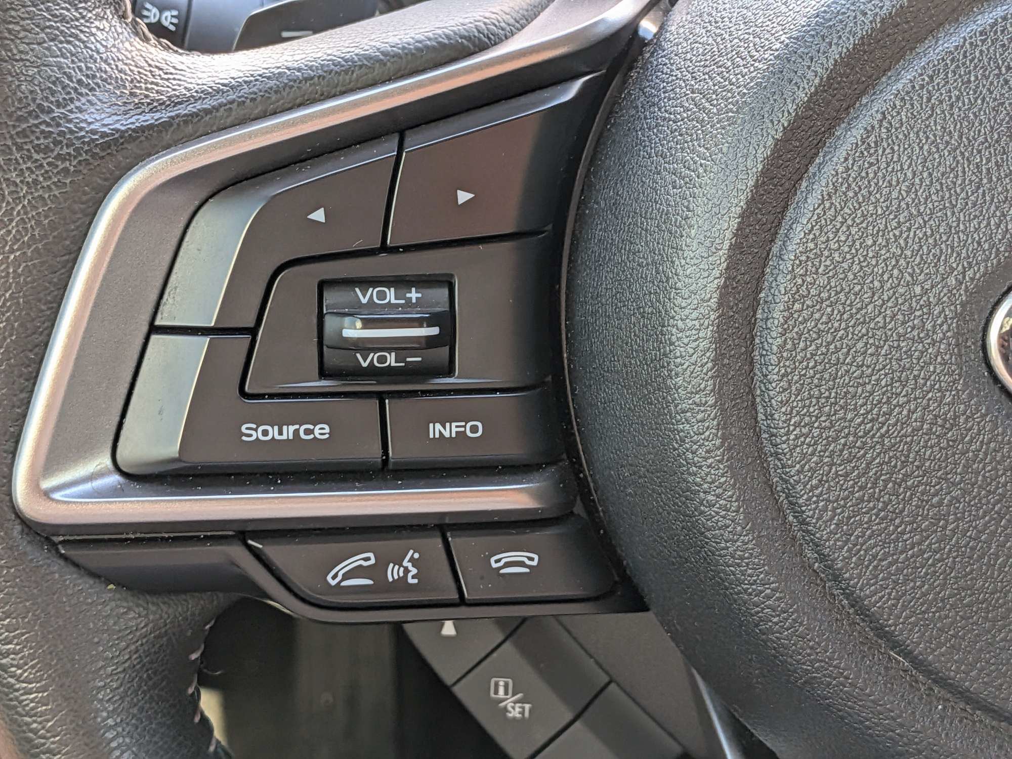 Used 2022 Subaru Forester Limited AWD/4WD image 23