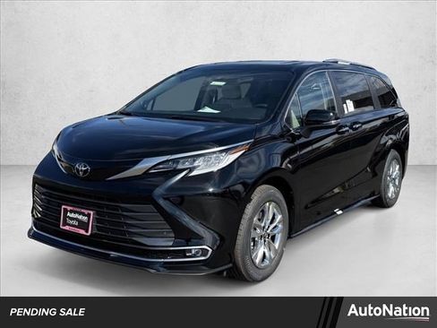 New 2026 Toyota Sienna Limited image 1