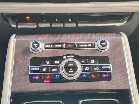 Used 2023 Lincoln Aviator Reserve w/ Equipment Group 201A image 21