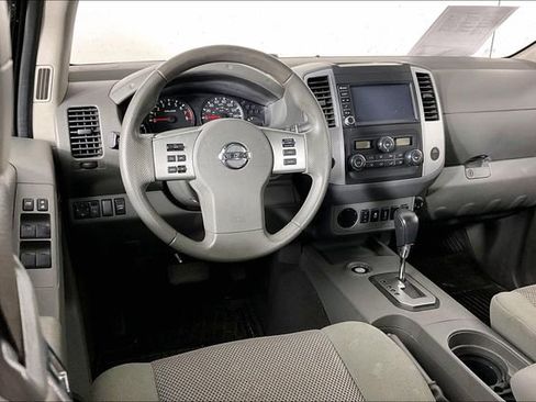 Used 2020 Nissan Frontier SV w/ Midnight Edition Floor Mats RWD image 4
