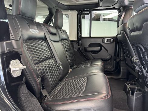 Used 2021 Jeep Wrangler Unlimited Rubicon image 31