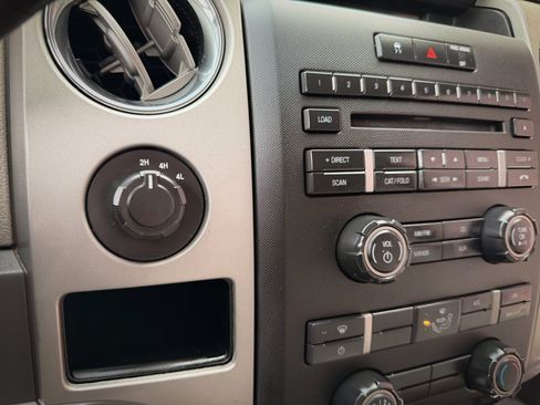 Used 2010 Ford F150 XLT AWD/4WD image 21