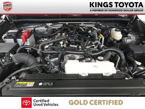 Used 2025 Toyota 4Runner SR5 AWD/4WD image 20