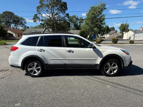 Used 2014 Subaru Outback 2.5i Limited AWD/4WD image 64
